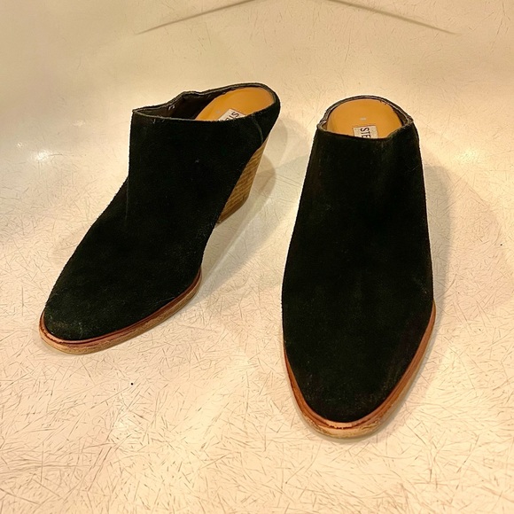 ‼️LAST CHANCE // NAME YOUR PRICE // DONATING 3-15‼️Steve Madden Miilo Suede Mule - Picture 5 of 5